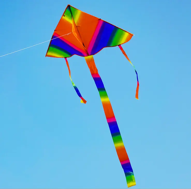 Triângulo chinês barato pequeno arco íris kite vento