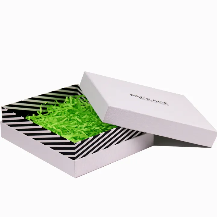 Wholesale Custom Luxury Rigid Cardboard Gift lid and base box