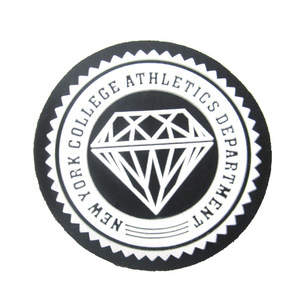 Bán buôn tùy chỉnh cờ thiết kế logo mềm 2D 3D cao su PVC vá Phù Hiệu với móc vòng lặp ủng hộ thêu kỹ thuật phụ kiện - Product Image 4