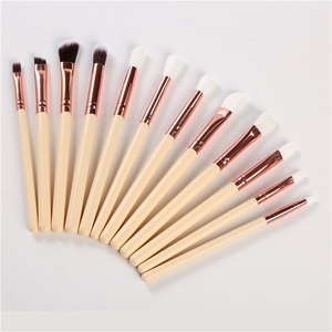Nouveau Fard À Paupières Maquillage Brushcs pour Eyeliner Oeil Mélange Cosmétiques Souple Synthétique Cheveux Make Up Brush - Product Image 3