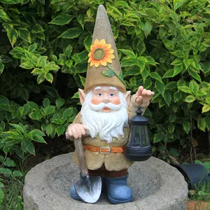 Gnome Taman Lucu 20 Inci, dengan Lampu Surya Lentera