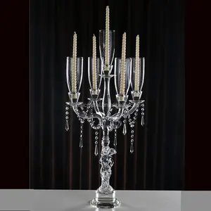 出售的廉价黄金婚礼透明玻璃烛台，用于悬挂水晶