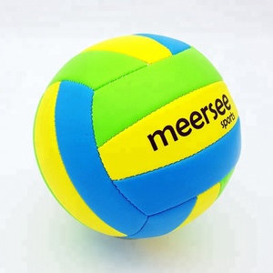 Mini ballon <span class=keywords><strong>de</strong></span> <span class=keywords><strong>volley</strong></span>-<span class=keywords><strong>ball</strong></span> en tissu doux cousu pour enfants, idéal pour les jeux promotionnels - Product Image 6