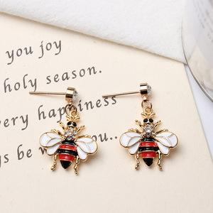 Rhinestone di modo coreano bumble bee ciondola gli orecchini delle donne - Product Image 4