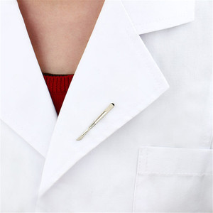 De plata de oro de dos colores bisturí Pin el Doctor cuchillo <span class=keywords><strong>regalo</strong></span> de la joyería <span class=keywords><strong>para</strong></span> el <span class=keywords><strong>cirujano</strong></span>/enfermera médico/química de la joyería - Product Image 5