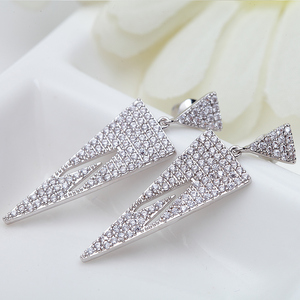 LUOTEEMI büyük uzun küpe çift ters üçgen içi boş köpüklü kübik zirkon mikro kadınlar Dangle uzun küpe - Product Image 5