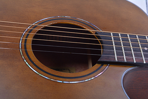 Guitare acoustique vintage en épicéa, un look unique, 40 pouces - Product Image 2