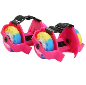 Hot selling items Customized Adjustable Stylish Speed Flashing 4 Wheel Roller Skate material desportivo ao ar livre for Kids