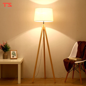 Nordique maison moderne tissu lire <span class=keywords><strong>lampe</strong></span> sol <span class=keywords><strong>bois</strong></span> <span class=keywords><strong>trépied</strong></span> debout lumière chambre Table chambre chevet Vertical sol <span class=keywords><strong>lampe</strong></span> de Table - Product Image 4