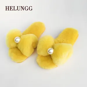 2022 high quality Wholesale New Model Winter Wool Women Slippers new fashion indoor cute winter slippers