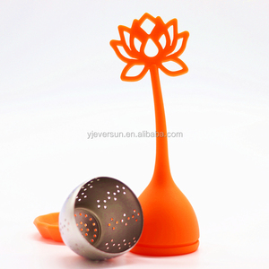 Colador de silicona con forma de loto para infusiones de té, filtro de alta calidad con bandeja de goteo - Product Image 3