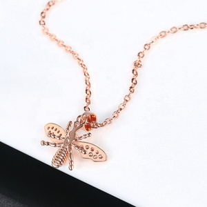Gioielli alla Moda, Collana con Ciondolo a Forma di Ape in Zirconia Cubica Placcata Oro Rosa 18k per Donne N082 - Product Image 3
