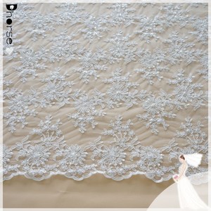 Fabricant chinois brodé <span class=keywords><strong>Alencon</strong></span> blanc perlé dentelle tissu pour robe de mariée - Product Image 1