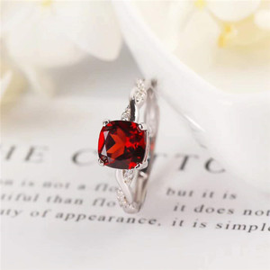 <span class=keywords><strong>Anello</strong></span> Regolabile con Gemma Singola, Gioiello in Argento Sterling 925 Placcato Oro 18k, <span class=keywords><strong>Anello</strong></span> con <span class=keywords><strong>Granato</strong></span> <span class=keywords><strong>Rosso</strong></span> Naturale da 7mm - Product Image 4