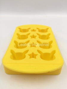 Khay Đá Viên Bằng Silicon Hình Pikachu Dễ Thương Leatchliving - Product Image 3