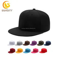 2017 hotsale negro, blanco snapback personalizado con su propio emboirdery logotipo 6 panel liso visera sombrero para niño o niña