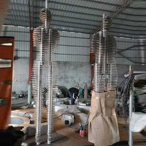 Grande Scultura Moderna Astratta in Metallo di Figura Umana - Product Image 4