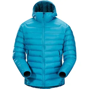 De alta calidad y bajo costo notable suave de moda al aire libre con capucha hombres pato abajo chaqueta invierno