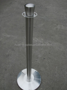 Colonnina per Controllo Code in Acciaio Inox 304 con Top a Corona e Corda in Velluto Regolabile per Eventi - Product Image 4
