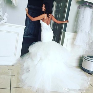 LL088 <span class=keywords><strong>abiti</strong></span> <span class=keywords><strong>da</strong></span> <span class=keywords><strong>sposa</strong></span> a sirena bianchi senza schienale con scollo a v Sexy moda Appliques bianche <span class=keywords><strong>abiti</strong></span> <span class=keywords><strong>da</strong></span> <span class=keywords><strong>sposa</strong></span> lunghi in pizzo abito <span class=keywords><strong>da</strong></span> <span class=keywords><strong>sposa</strong></span> unico - Product Image 2