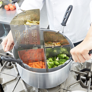 Olla para Pasta de Diseño Moderno 2025 con Cuatro Compartimentos, Tapa con Colador, Hervidor para Pasta y <span class=keywords><strong>Vaporera</strong></span> para Verduras, Hecha de Metal - Product Image 3