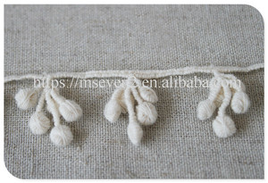 Bán Sỉ Trang Trí Ren Quả Cầu Tua Rua Bằng Cotton Màu Ngà Rộng 2.5Cm Màu Ngà Cao Cấp Cho Quần Áo Rèm Đầm Tự Làm - Product Image 4