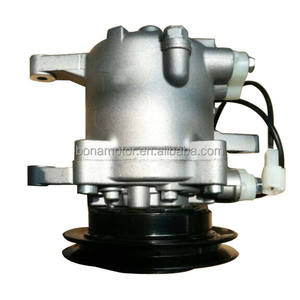 Pièces de climatisation automobile Compresseur de climatisation RD451-93900 3C581-50060 3C581-97590 pour SV07E pour Kubota M9540 Compresseur de climatisation - Product Image 2