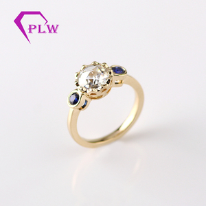 Provence venta caliente 3 Stone Moissanite Diamond Crown anillo 2Carat oro blanco anillo para dedo - Product Image 3