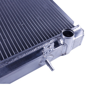 Tutto il radiatore universale di alluminio delle azione dell'automobile da corsa di barra del piatto adatto a 240SX 1995-1998 W/ KA - Product Image 5