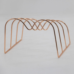 Fournitures de <span class=keywords><strong>bureau</strong></span>, accessoires de <span class=keywords><strong>bureau</strong></span> pour femmes, ensemble de 5 pièces en fil métallique rose doré, organiseur de <span class=keywords><strong>bureau</strong></span> rose doré pour la maison, organiseur de fichiers mural - Product Image 4