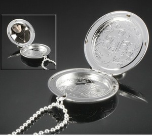 Hộp Khung Ảnh Tự Làm Hình Chữ Nhật Chữ Thập Thịnh Hành Vòng Rỗng Vòng Nổi Charm Lockets Mặt Dây Chuyền Trang Sức Vòng Cổ - Product Image 4