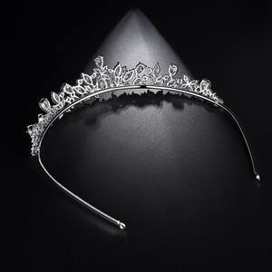 LUOTEEMI <span class=keywords><strong>de</strong></span> lujo princesa reina concurso claro CZ flor diadema nupcial Tiara <span class=keywords><strong>de</strong></span> cristal coronas boda <span class=keywords><strong>accesorios</strong></span> <span class=keywords><strong>para</strong></span> <span class=keywords><strong>el</strong></span> cabello - Product Image 6