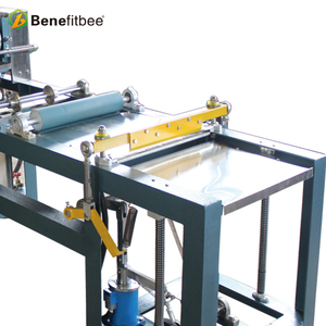 Hot-bán Thiết Bị Nuôi Ong Đầy Đủ Tự Động Sáp Ong Nền Tảng Máy Sáp Embosser - Product Image 6