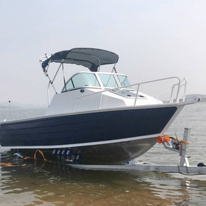 Barco de Pesca de Aluminio con Cabina Cuddy, Modelo PR550 - Product Image 4