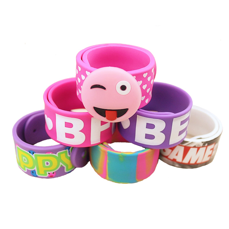 Производители пользовательские логотипом светоотражающие силиконовый браслет весы 2018 Горячие Продажа