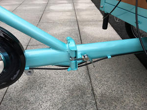 Vélo cargo familial à trois roues de 24 pouces, 6 vitesses, boîte en contreplaqué imperméable, capacité de 150 kg, produit pour maman et bébé UB9005 - Product Image 5