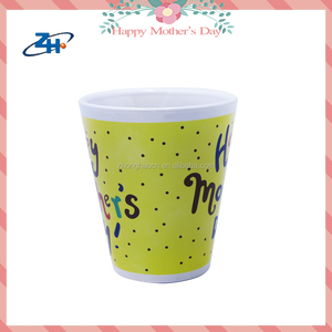 Calcomanía amarilla Diseño V Taza <span class=keywords><strong>de</strong></span> café <span class=keywords><strong>de</strong></span> cerámica <span class=keywords><strong>para</strong></span> el regalo del Día <span class=keywords><strong>de</strong></span> la madre Taza <span class=keywords><strong>de</strong></span> regalo - Product Image 3