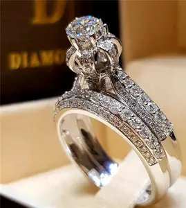 Kristal Wanita Mewah Cincin Batu Zirkon Putih Set Cincin Pertunangan Cincin Pernikahan Pengantin Antik untuk Wanita CNAS Tembaga Kualitas Terbaik