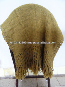 Jeté tricoté à la main pour literie en alpaga doux et luxueux - Product Image 1