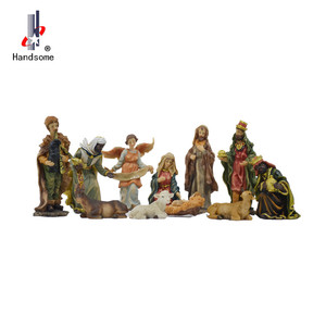 Hoge Kwaliteit <span class=keywords><strong>Polyresin</strong></span> Kerststal Set Met De Hand Gesneden Kerstwieg Scène Hulst Familie Sculptuur Buiten Religieus Kerstmodel - Product Image 2