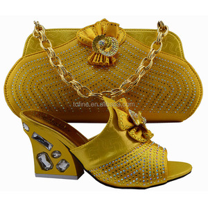 <span class=keywords><strong>Scarpe</strong></span> donna <span class=keywords><strong>tacco</strong></span> <span class=keywords><strong>basso</strong></span> Casual OEM <span class=keywords><strong>scarpe</strong></span> da donna e borsa Set - Product Image 1