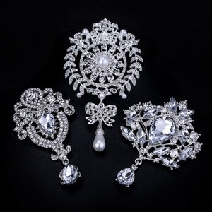 Weiman Ensemble <span class=keywords><strong>de</strong></span> grandes broches plaquées or ou argent <span class=keywords><strong>de</strong></span> haute qualité <span class=keywords><strong>Lot</strong></span> <span class=keywords><strong>de</strong></span> 6 PC Bouquets <span class=keywords><strong>de</strong></span> cristal <span class=keywords><strong>de</strong></span> mariage à faire soi-même Cadeau - Product Image 4