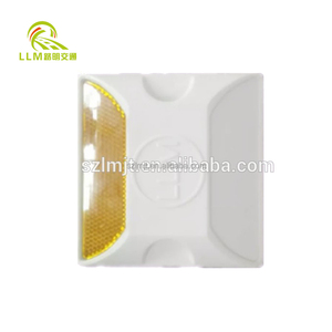 Fabricación directa <span class=keywords><strong>doble</strong></span> <span class=keywords><strong>cara</strong></span> Super brillante celosía reflectores gato ojo plástico camino Stud - Product Image 2