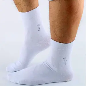 100% algodón peinado material para hombre vestido de calcetines de diseño simple