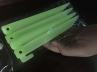 Khusus bercahaya ramah lingkungan plastik tenda pasak stakes camping nail untuk outdoor camping