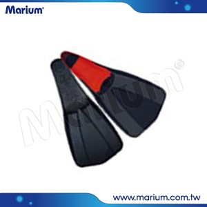 Scuba Diving Equipment Soft Foot Pockets And Long Blade Rubber Fins - Product Image 1