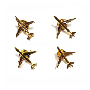 Nhà Máy Bán Hàng Trực Tiếp 3D Boeing 777 <span class=keywords><strong>Airbus</strong></span> Bán Buôn 320 A330 Máy Bay Tùy Chỉnh 3D Vàng Mô Hình Máy Bay Ve Áo Pins Cho Quần Áo - Product Image 2