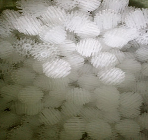 De plástico de estanque de peces <span class=keywords><strong>Igel</strong></span> bola - Product Image 2