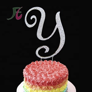 Nuovi Prodotti: Decorazione per Torta Nuziale Personalizzata con Lettere in Cristallo e Strass da A a Z - Product Image 6