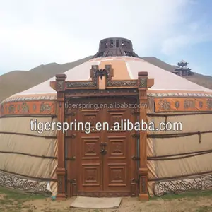 Yurt ger tenda feita de madeira ou metal
